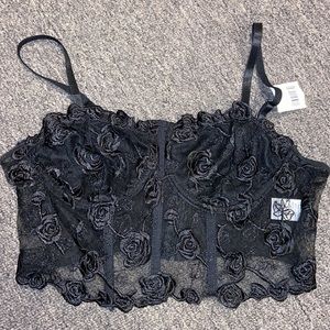 2 for $10- NWT Black Corest Mesh Floral Crop Top